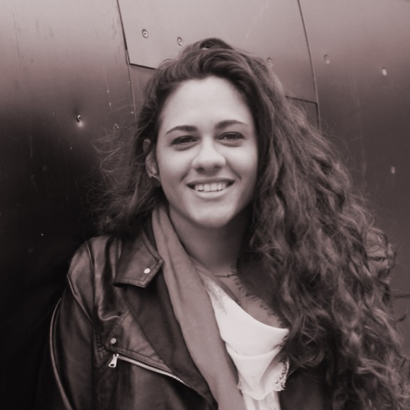 Meet your Posher, Carla - Picture 1 of 1